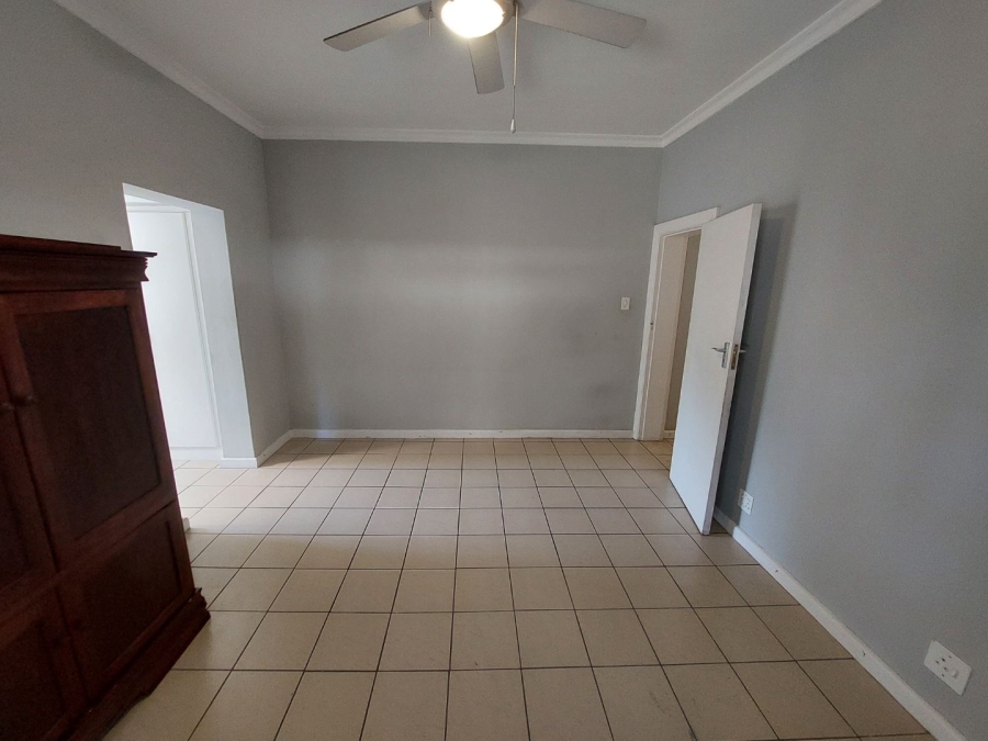 To Let 4 Bedroom Property for Rent in Claremont Western Cape